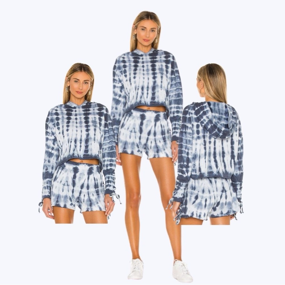 Chaser Cashmere Fleece Lace Up Hoodie and Shorts Set, Seaside Tie Dye Size Small
